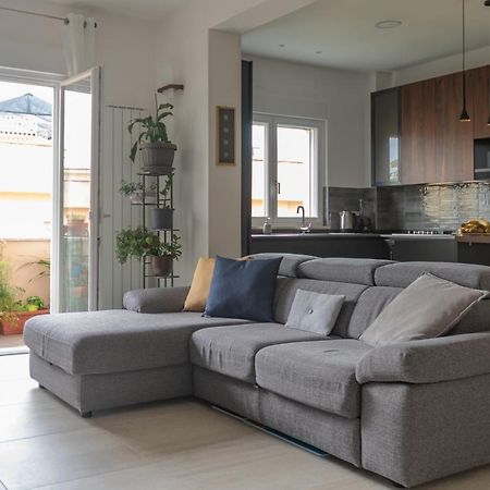 Appartamento Tutto Ristrutturato Terracina Exterior foto