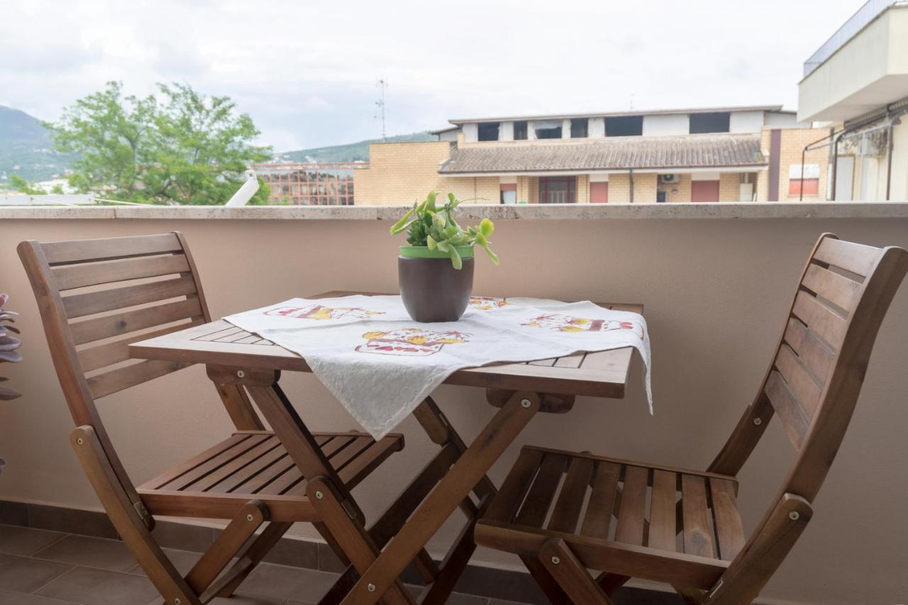Appartamento Tutto Ristrutturato Terracina Exterior foto